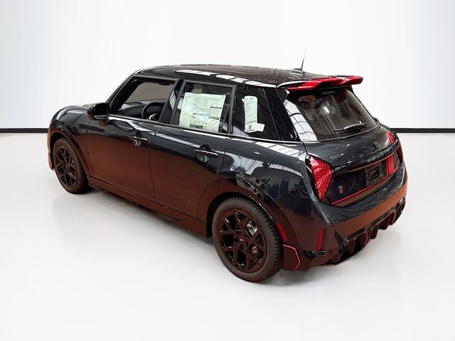 2026 MINI 4 DOOR — interior view